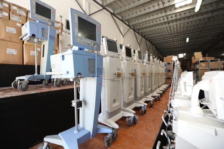 Compra Gobierno 110 respiradores por contingencia sanitaria, hay 53 casos positivos del Covid-19
