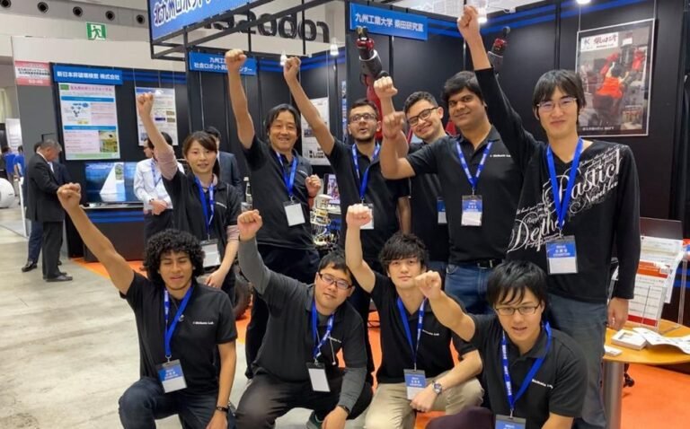 Mexicano gana el primer lugar en concurso de robótica en Japón