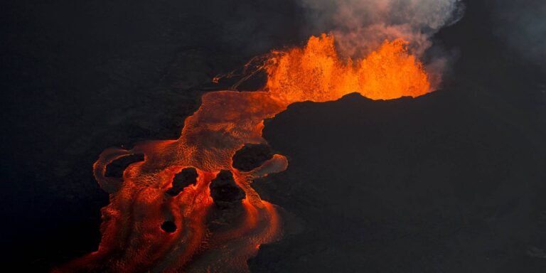 Volcán Kilauea, ubicado en Hawái, entra en erupción