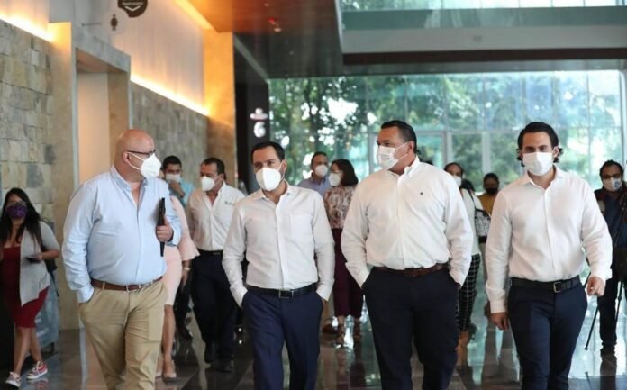 gobernador-yucatan-mauricio-vila-secretario_0_27_1200_746