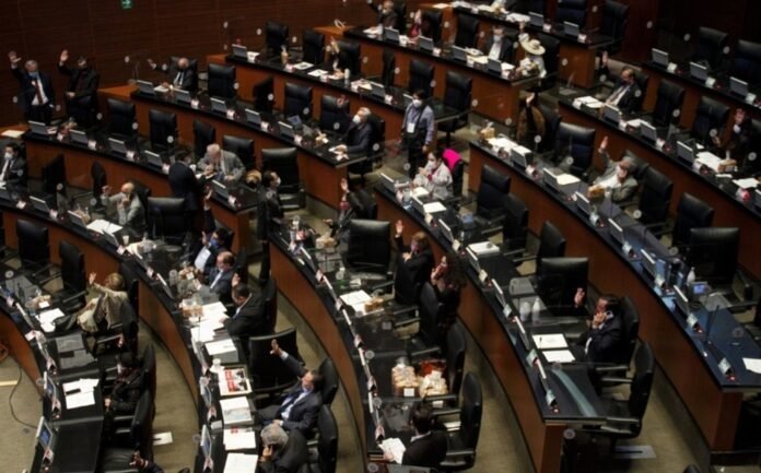 senadores-proponen-reformar-articulos-sesionar_0_0_1200_747