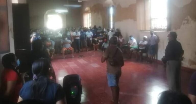 Destituyen al director de la Zofemat por el lío de las palapas en Sisal