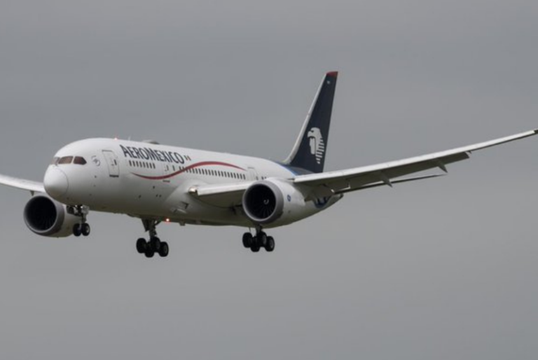 Aeroméxico restablece vuelos en el AICM tras brote de COVID