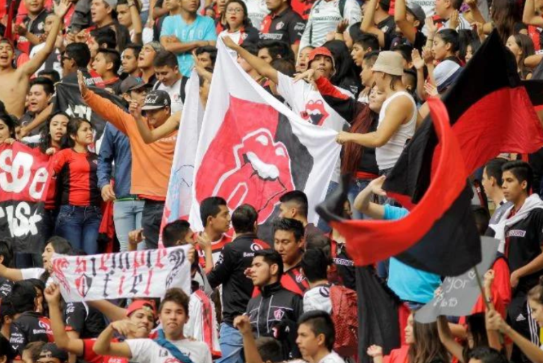 Clásico tapatío sin porras; no asistirán los grupos del Atlas