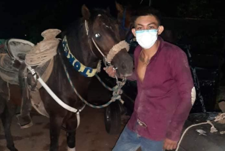 Despiden a joven jinete embestido por un toro en una corrida de Kanasín