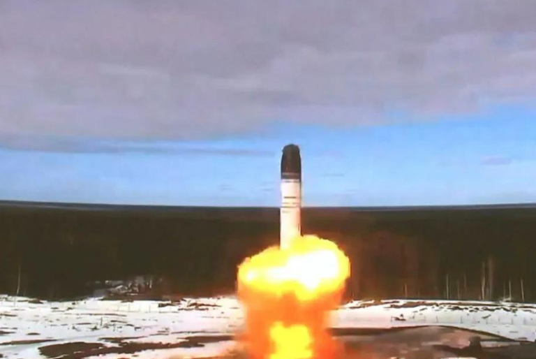 Rusia prueba un nuevo misil intercontinental para hacer ‘reflexionar’ a enemigos