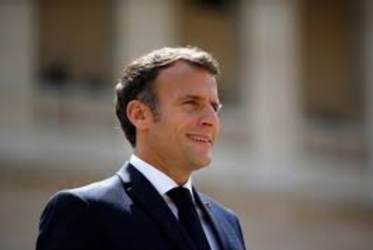 Macron gana las elecciones con el 58,2% de los votos, según estimaciones