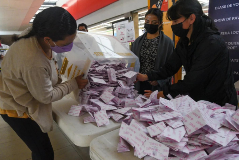 TEPJF declara inválido el proceso de Revocación de Mandato