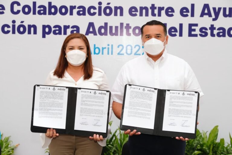 Renán Barrera cumple con el compromiso de brindar alternativas educativas en el municipio