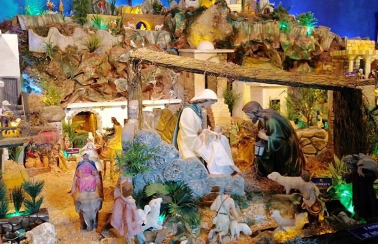 MORENA va contra Ayuntamiento de Mérida tras colocar nacimiento de Navidad  