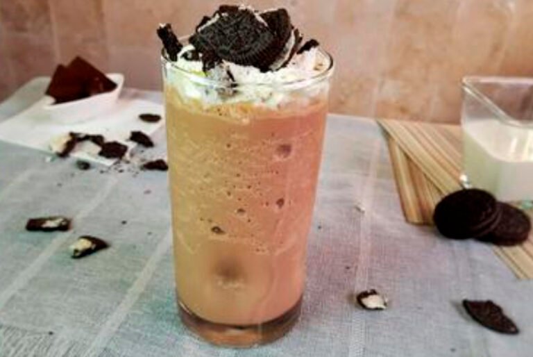 Starbucks exige a “Café del Sol”en Mérida eliminar “frappuccino” de su carta por ser marca registrada; prohibición de franquicia se viraliza