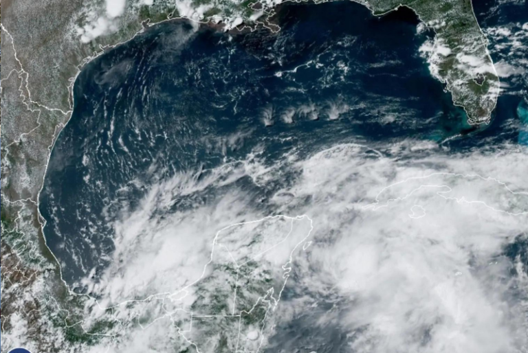 Remanentes de Agatha formarían la tormenta tropical “Alex” en el Golfo de México