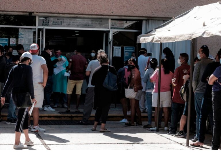 Quintana Roo reporta más de 800 nuevos casos de COVID-19