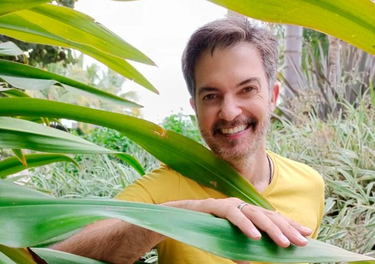 Esposa de Fernando del Solar revela que el conductor murió de neumonía