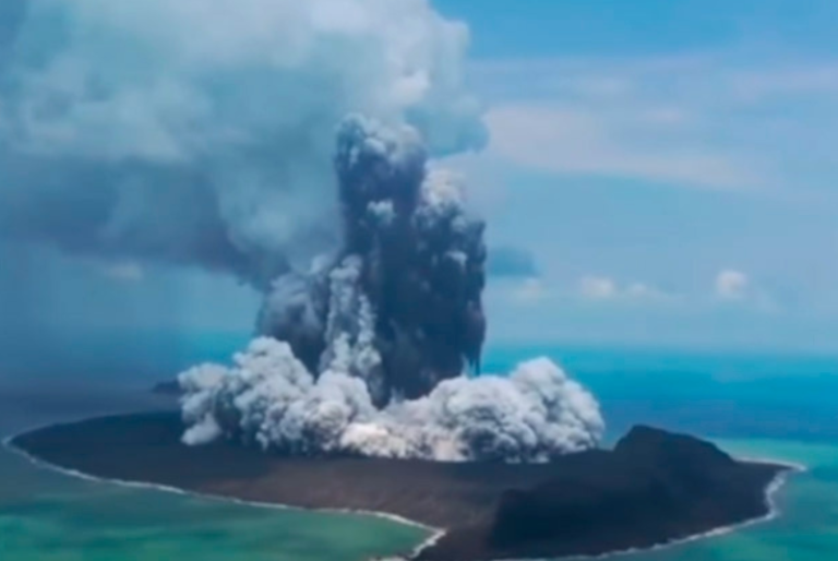 Erupción del volcán Tonga creó ondas atmosféricas que dieron la vuelta al mundo