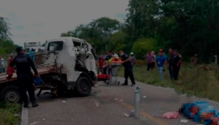 Accidente vehicular deja cuatro muertos en la carretera Celestún-Kinchil