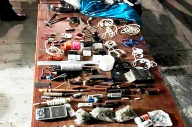 Operativo en Cereso de Playa del Carmen asegura droga y armas blancas