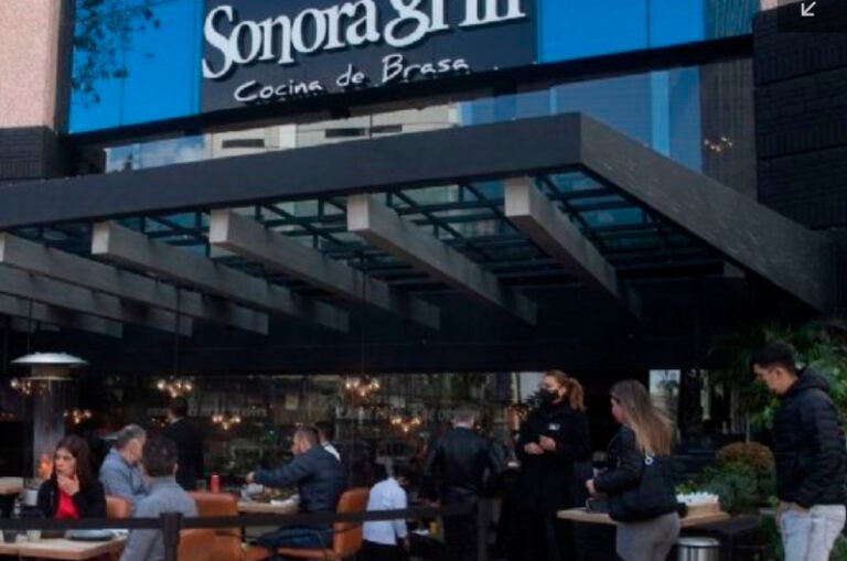 Sonora Grill quiso arreglar “en lo oscurito” el escándalo por racismo, afirma Sheinbaum
