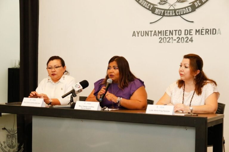 Derecho a la información de la mujer, garantizado: Renán Barrera